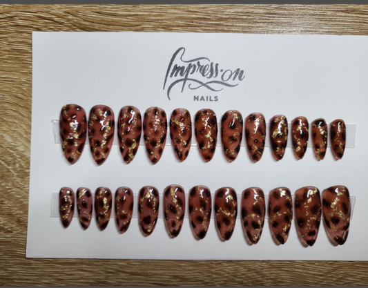 Tortoise shell inspired press on nails /Amber transparent with darker shades /Medium length almond shape- 24 pieces all sizes for both hands