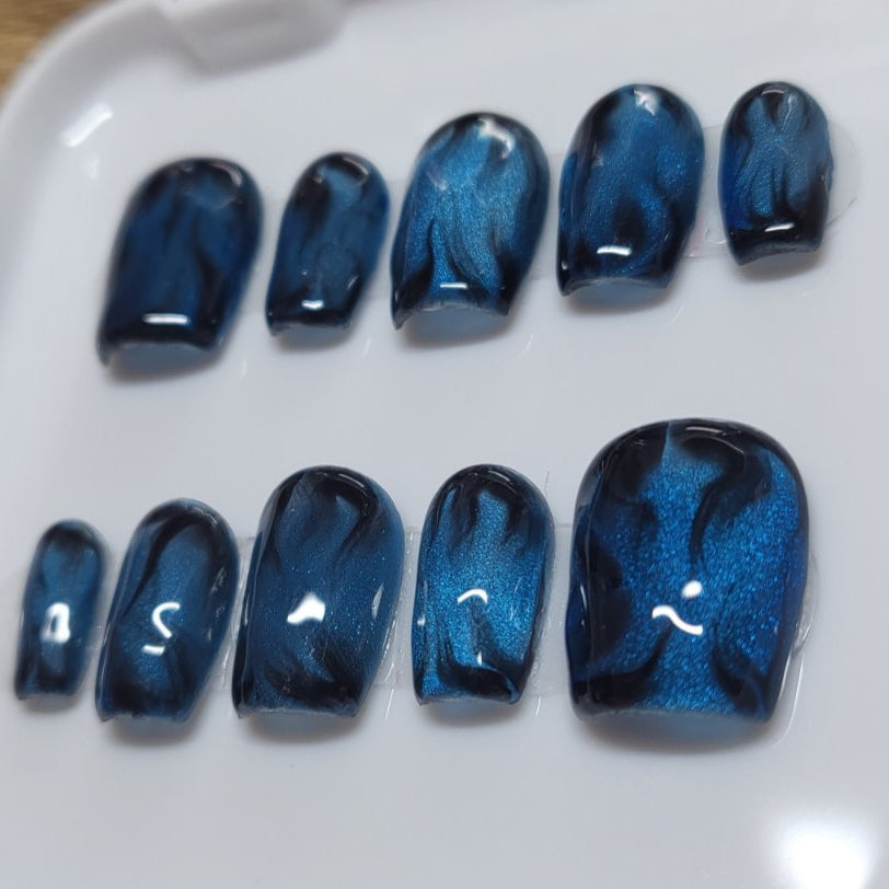 Blue electric Cat eye gel effect with black blooming nail art /short coffin soft gel nail tips 10 pieces