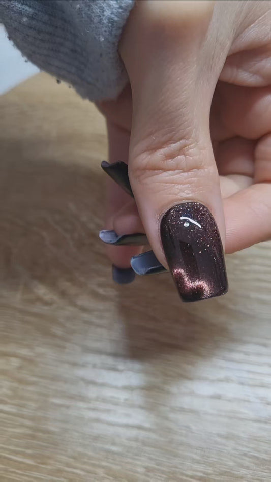 Cat eye hearts on black colour base/cat eye rose/pink colour /medium length square press on nails