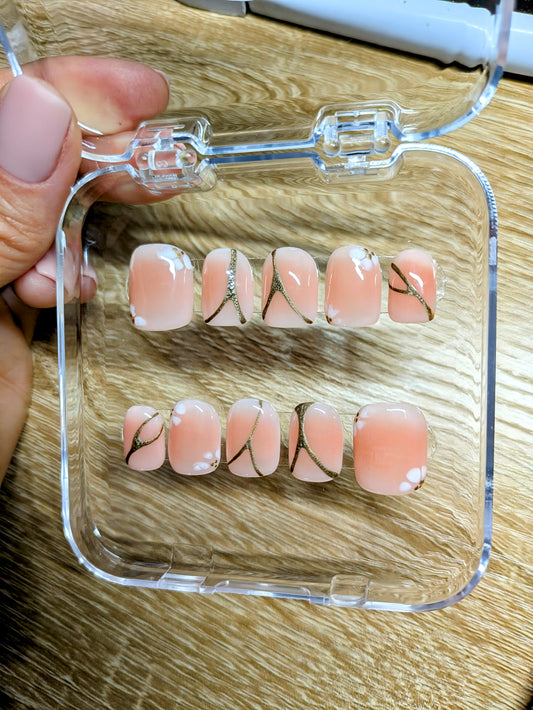 Square peachy ombre press on nails set with gold mirror details and blooming gel flowers -10 pieces