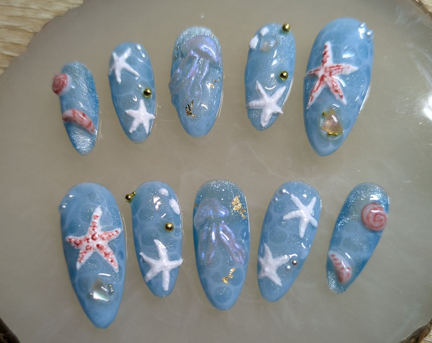 Almond medium length press on nails set/ Beach theme with starfish ,jellyfish,seashells and water effect