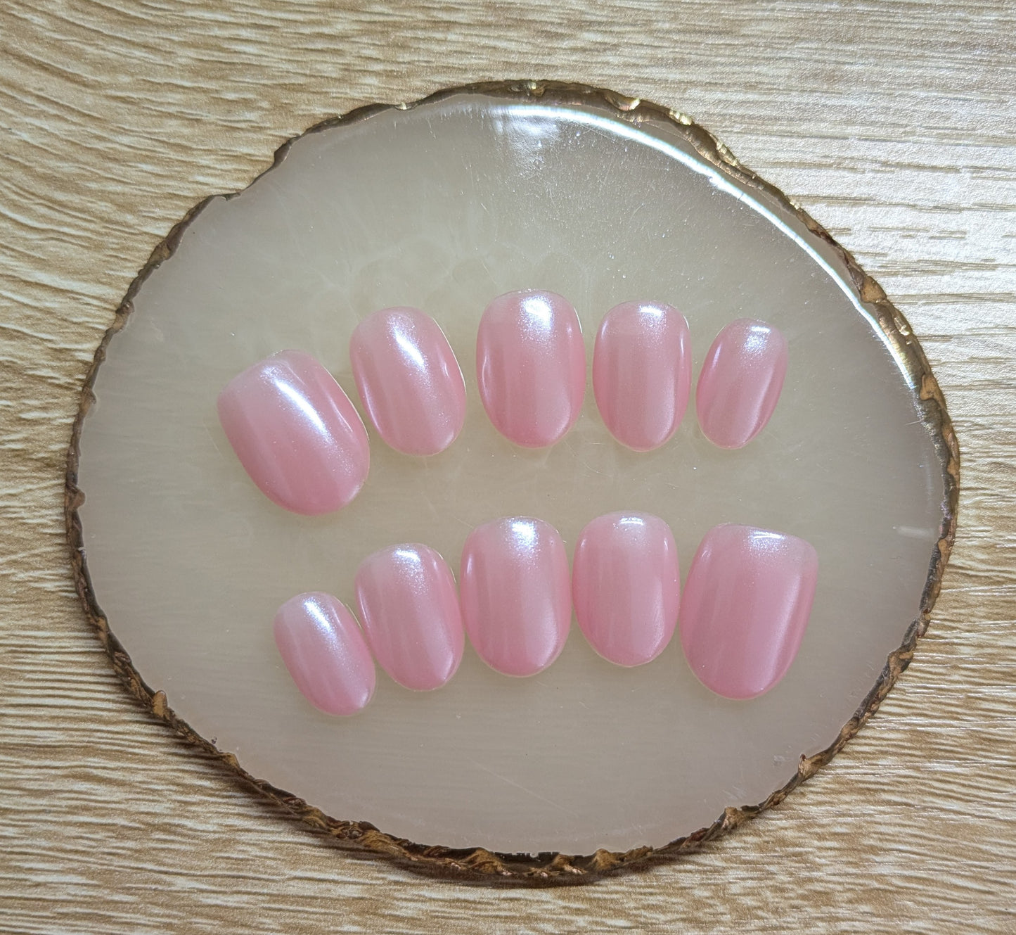 Pink pearly short oval press on nails set-10 pieces